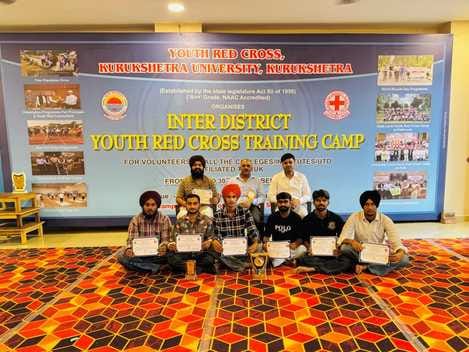 Professor Ramandeep Singh received the Best Counselor Award.