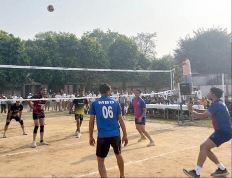 Bijnor team winner in women's volleyball competition