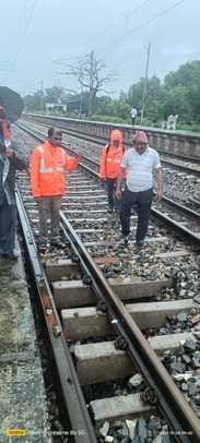 11 trains stopped at stations due to damage to Ballia-Chhapra rail section track