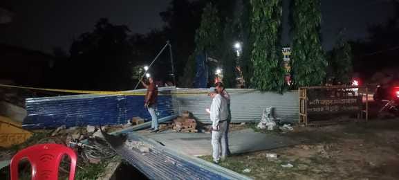 ATS inspected the scene for an hour.