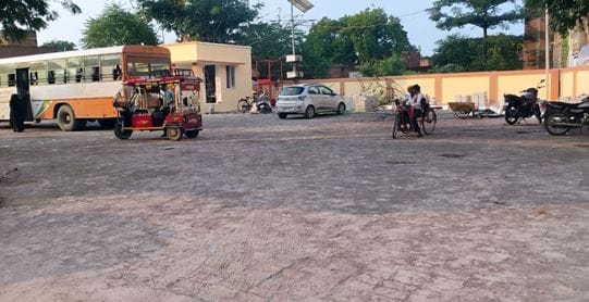 Before Diwali, the people of Kulpahar get the gift of a bus stand.
