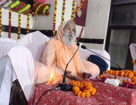 Negativity should not enter the human being: Dr. Swami Divyanand