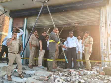 Two students killed and seven injured in Farrukhabad coaching centre explosion