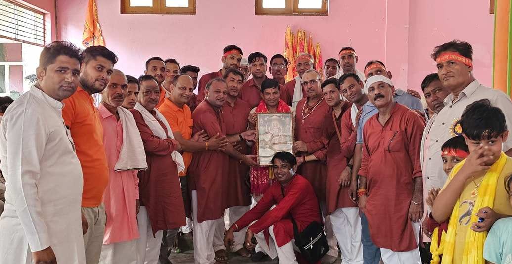 The pilgrimage on foot departs for the shrine of Mata Bhimeshwari Devi