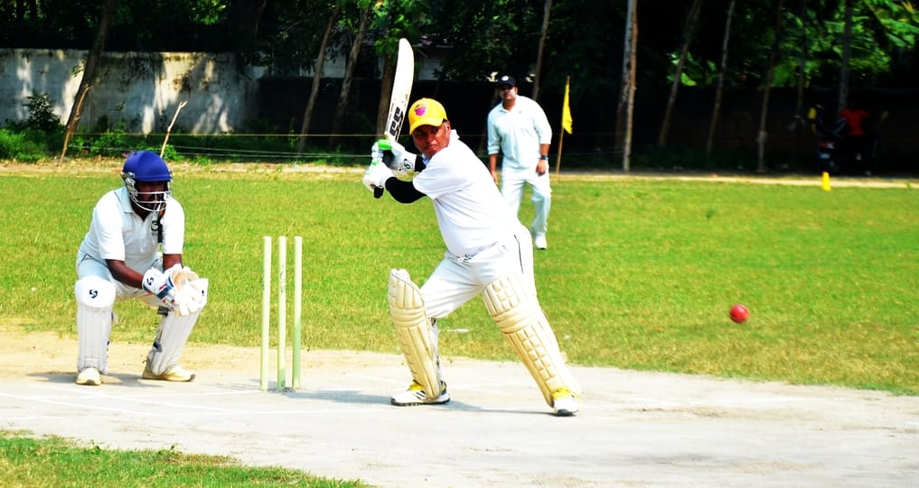 Manoj's bowling and Mohit's batting helped Shahjahanpur beat Pilibhit.