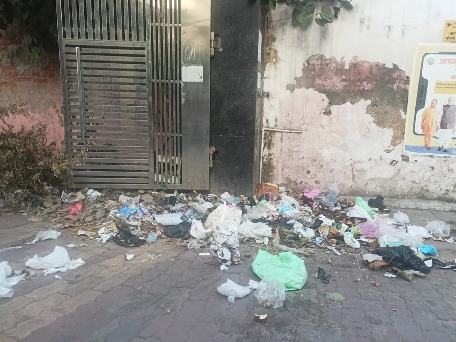 Contract sanitation workers go on strike at the district hospital