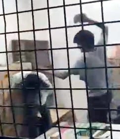 A salesman beat up a young man at a country liquor shop in Khutar.
