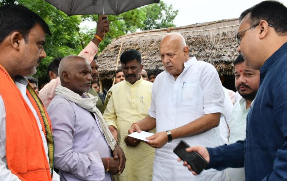 Minister in charge visits home of couple killed in wildlife attack