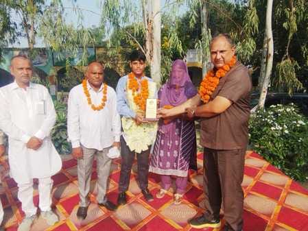 Payal of Sanauli Kalan won the gold medal in shot put.
