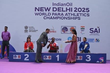 The Vice Chancellor of the Sports University gave medals to the winners.