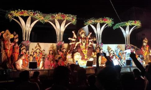 603 idols of the goddess were immersed with the wish for happiness and prosperity.