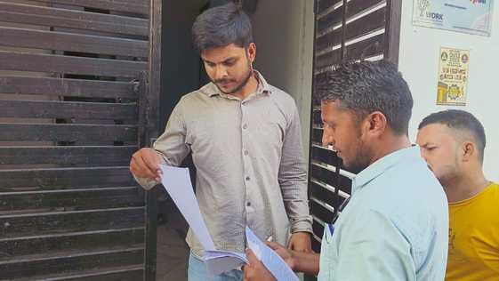 80 houses built on the land of Hauz Bhadesrai pond, notice issued to 45 people