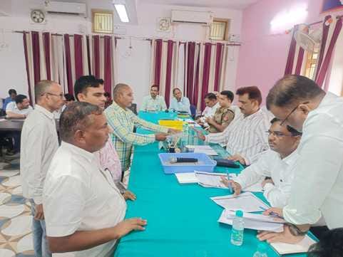 Only six out of 61 cases received on the Sampoorna Samadhan Diwas were resolved.