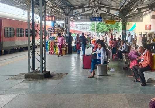 Trains delayed for the second day due to damaged railway track