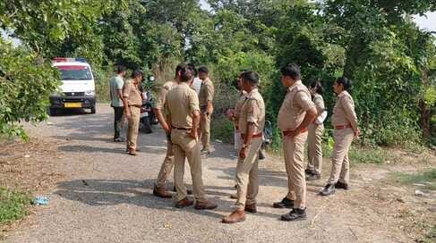 Woman murdered by slitting her throat, body found in bushes in industrial area