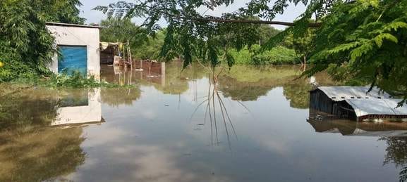 Karmanasha water entered the villages