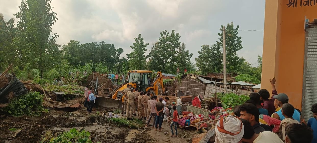 Occupation removed from market land in Bajupatti