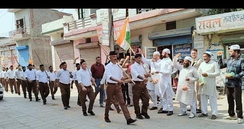 The procession was carried out after worshipping the weapons.