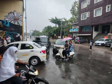 The weather became pleasant after the rain