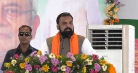 BJP leader Samrat Chaudhary targeted Lalu and Rahul Gandhi in the press conference.