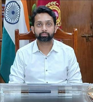 Officials should effectively monitor stubble management: DC