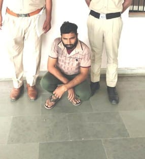 Accused arrested for cyber fraud of Rs 9.98 lakh by hacking mobile phone