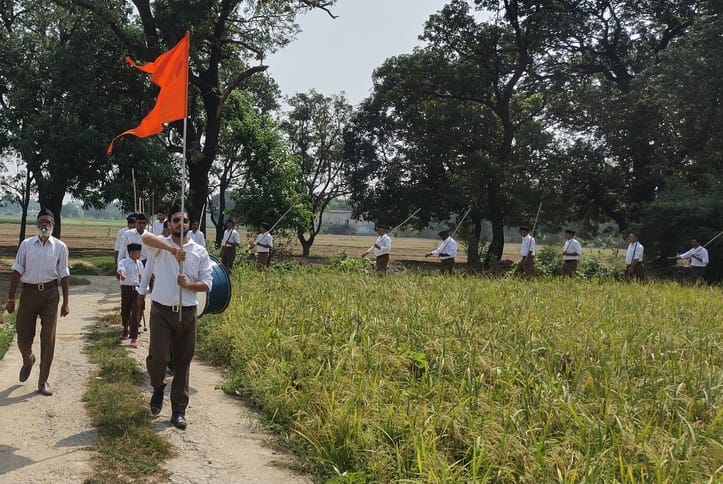 Organizing a procession in the districts