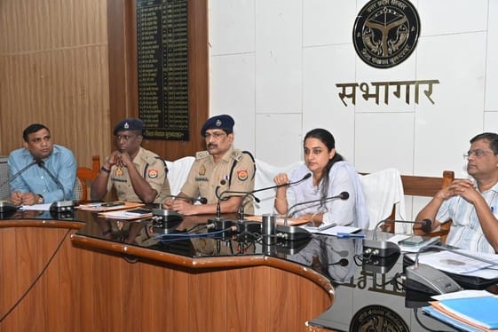 Photo state shops near the centers will remain closed: District Magistrate