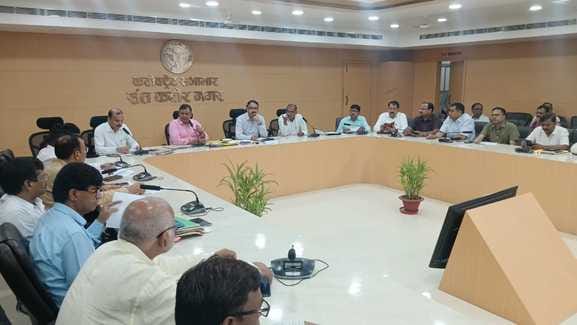 Brainstorming to conduct peaceful examinations