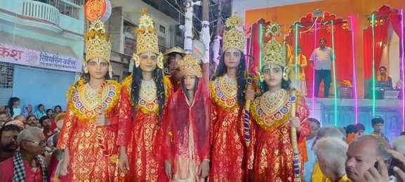 The audience was moved by the staging of Bharat Milap in Kopaganj.