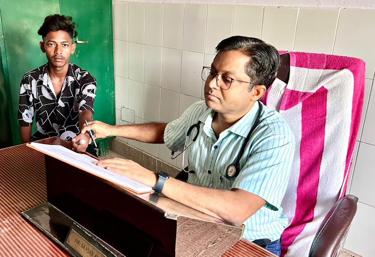 Change in weather, increase in patients suffering from cold and stomach ache
