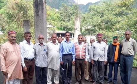 Pensioners expressed anger at the government for ignoring them.