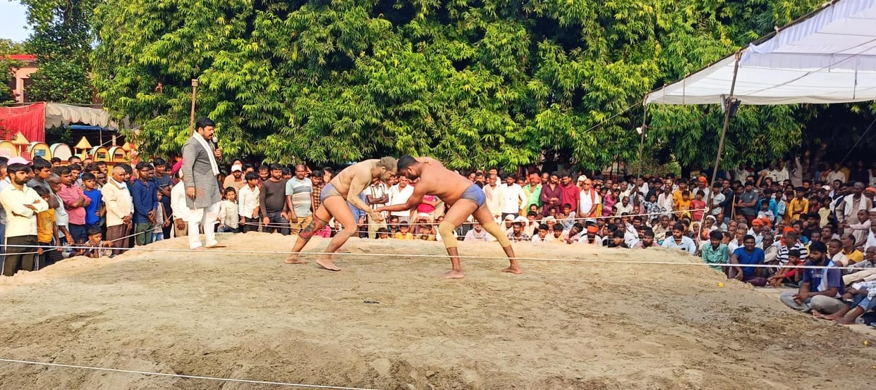 Nagendra defeated Amit.