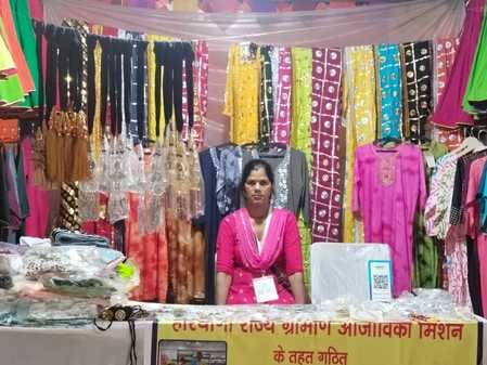 Neelam provided employment to 10 women of the village