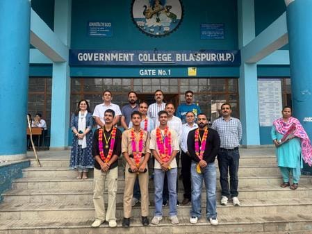Bilaspur College's men's wrestling team won gold and bronze medals.