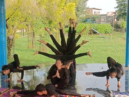 15-day free yoga camp concludes