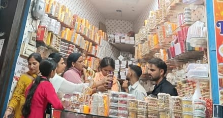 The tinkling sound of red and green bangles echoes in the market