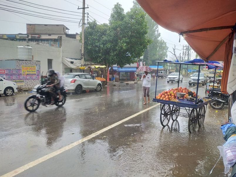 Rain brings down temperature, chills felt