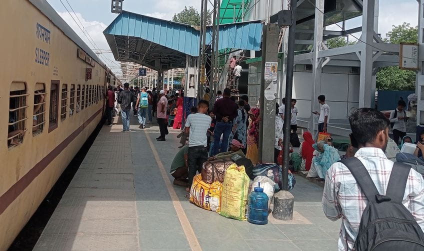 Temporary stoppage of express trains started at Bhodwal Majri station