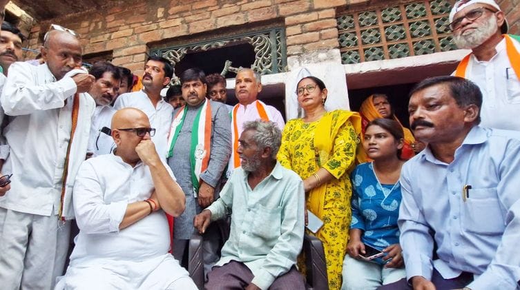 Youth beaten up for taking Rahul Gandhi's name