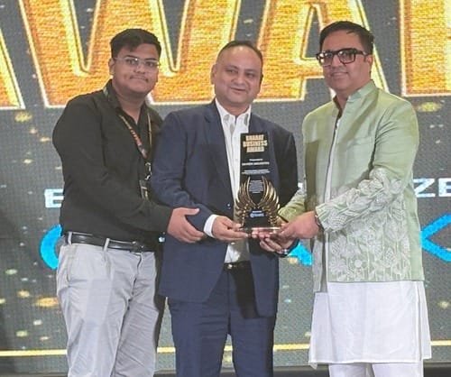 Entrepreneur Naveen Malhotra receives Best Technology Leadership Award