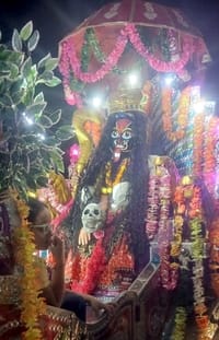 Tableaux captivated the hearts of people during the Bharat Milap procession.