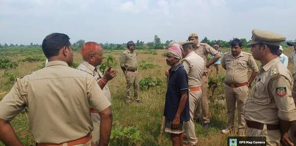 18 huts built by encroaching on forest land were demolished.