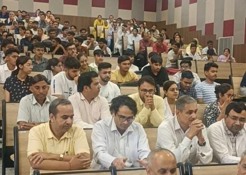 Till now, admission has been done on 80 MBBS seats in the medical college, 20 seats are vacant.