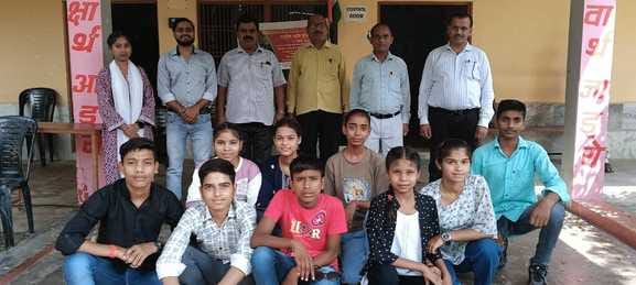 Players from Jalesar won eight medals in the provincial yoga competition.