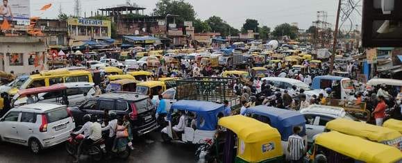 Bus breakdown caused massive traffic jam for five and a half hours