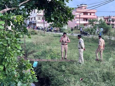 *Human body parts found underwater in a vacant plot in Kolar; the body was found in a sack after murder*