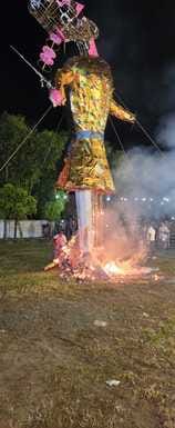 Ravana was killed by Lord Rama's arrow, slogans of Jai Shri Ram echoed.