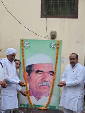 Demand for Bharat Ratna for farmer messiah Baba Mahendra Singh Tikait