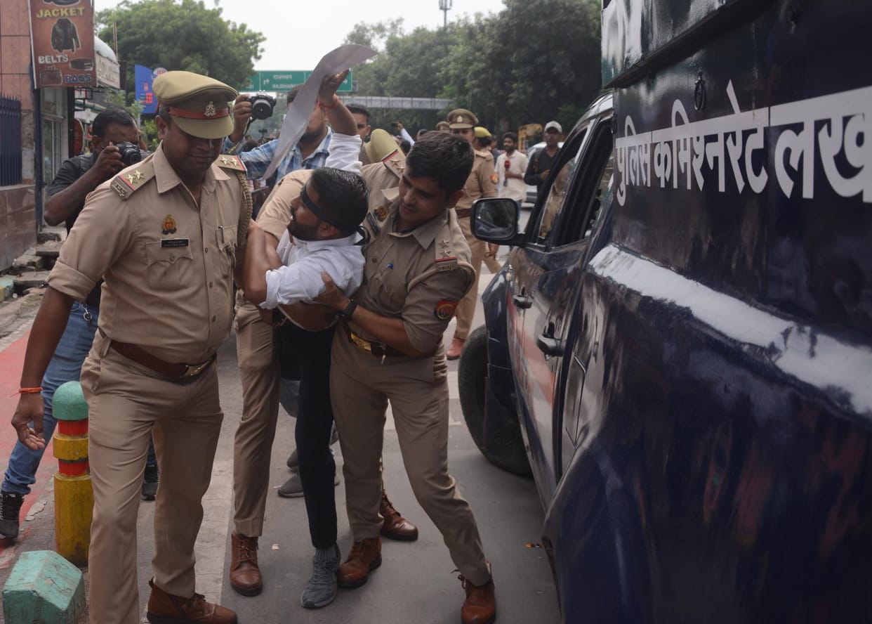 NSUI protests against the murder of a Dalit youth in Rae Bareli